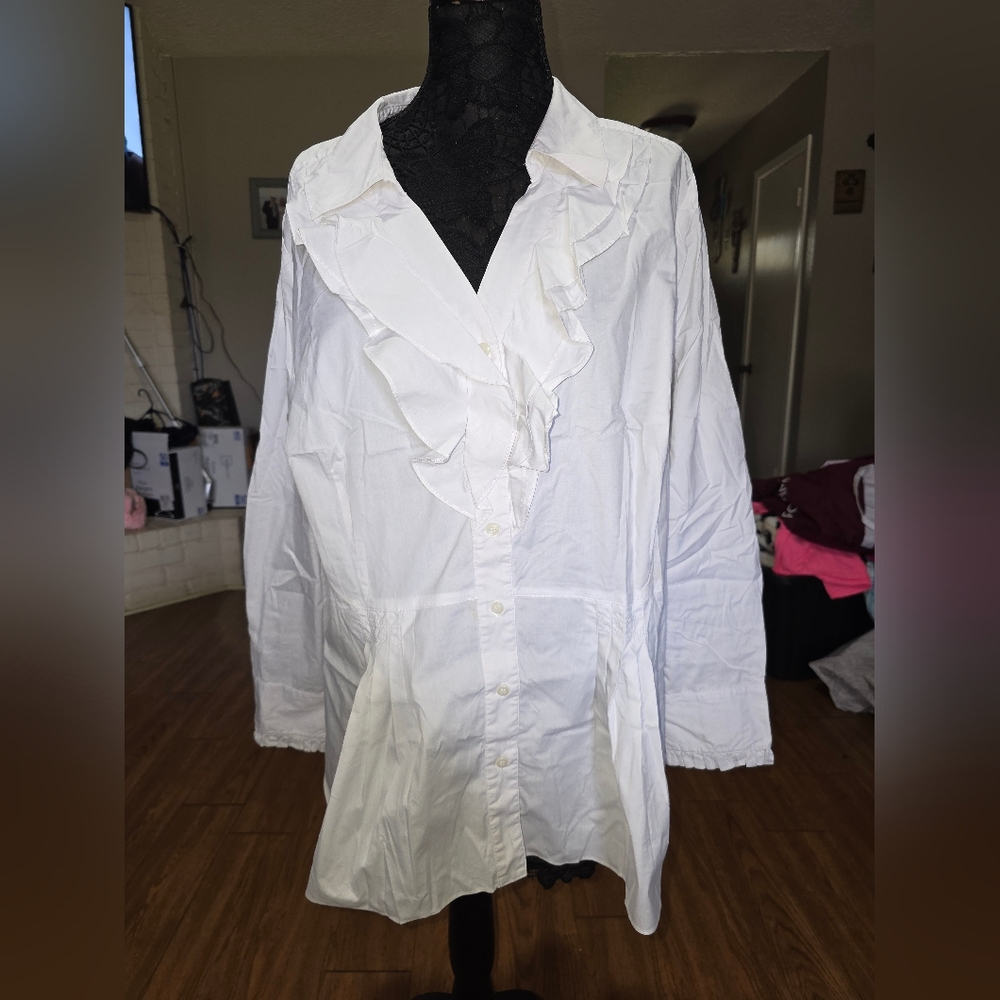 Alfani White and Black Women's Blouse
